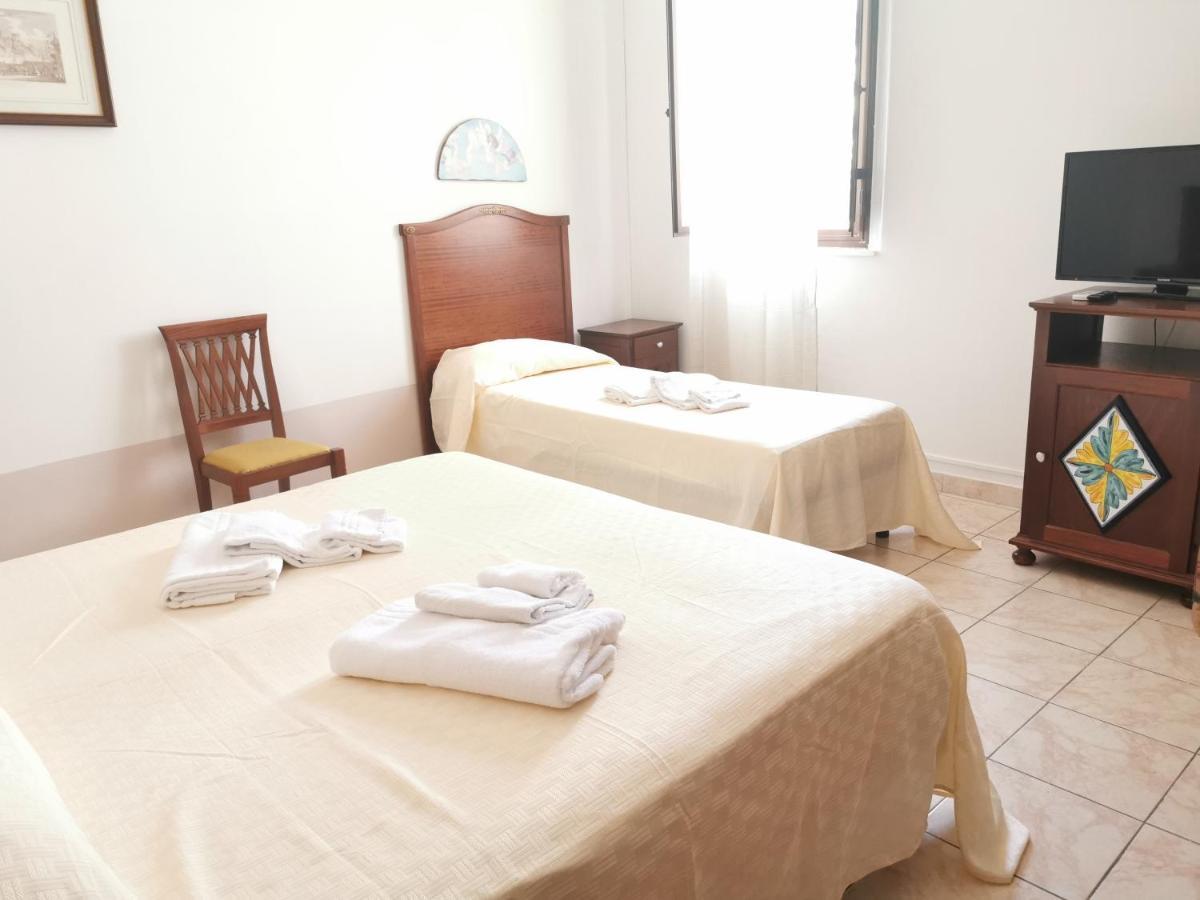 I Cappuccini Rooms Катанія Екстер'єр фото